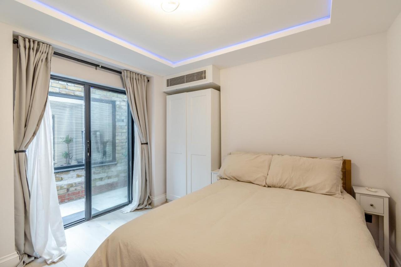 Modern Garden Flat With Private Parking Apartment Londra Exterior foto